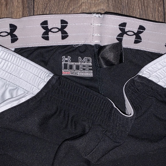 π Hurley Under Armor Medium Loose Heat Gear Workout Shorts π - Picture 3 of 3
